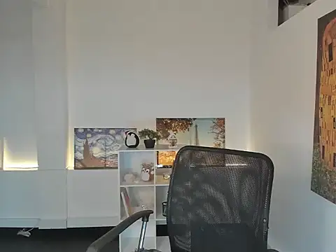 SwettieSammy online show from 12-17-25, 12:10