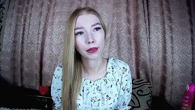 Rysella online show from 12-15-25, 10:32