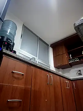 Snapshot of AnitaDuque chatting on 12-16-25, 12:04 AnitaDuque online show from 12-16-25, 12:04