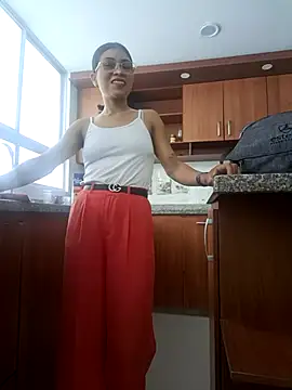 Snapshot of AnitaDuque chatting on 12-03-25, 01:43 AnitaDuque online show from 12-03-25, 01:43