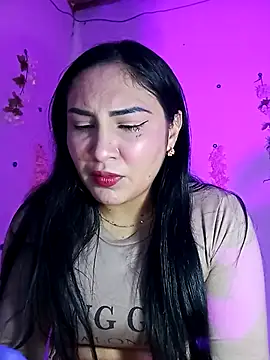 Emy cutee online show from 03-17-26, 12:41