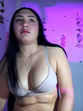 Emy cutee online show from 03-19-26, 01:00