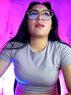 Emy cutee online show from 02-14-26, 01:11