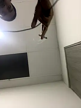 Snapshot of laia_williamss chatting on 01-08-26, 01:44 laia williamss online show from 01-08-26, 01:44