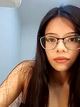 omifresita online show from 06-12-26, 04:49