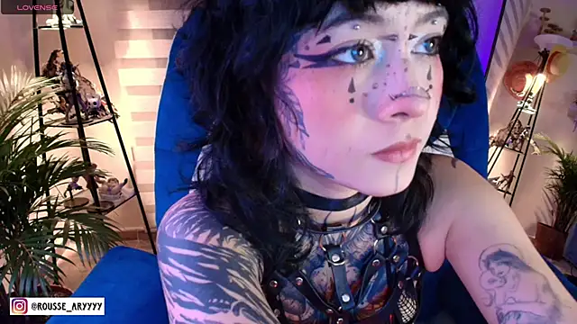 AryRousse online show from 06-17-26, 02:44