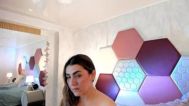 AriaRous online show from 01-31-26, 07:12