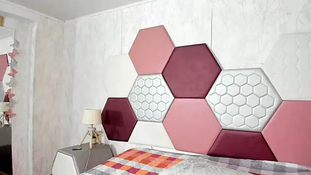 AriaRous online show from 02-10-26, 02:38