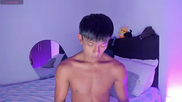 santinaughty online show from 04-06-26, 03:02