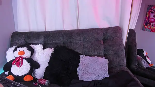 BonnieRitz online show from 11-30-25, 12:44