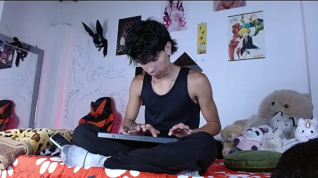 Jake beach  online show from 04-11-26, 04:43