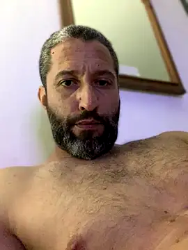 Calientesensible online show from 12-16-25, 02:38