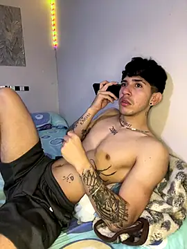 wil hot online show from 12-16-25, 03:27