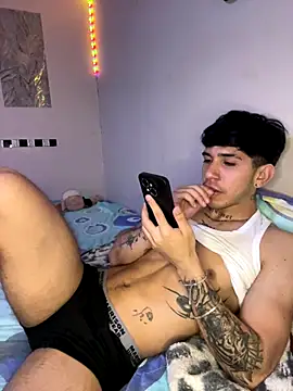 wil hot online show from 12-19-25, 03:43