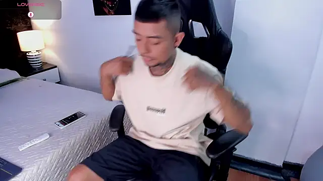 BASTIAN NICOLAS  online show from 01-07-26, 08:47