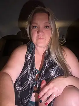 Snapshot of BustyGoddess6969 chatting on 12-01-25, 02:34 BustyGoddess6969 online show from 12-01-25, 02:34