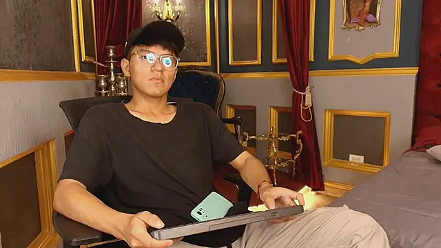 isaac grimm online show from 01-10-26, 03:24