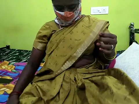 Snapshot of tamil_sumathi chatting on 07-07-26, 05:43 tamil sumathi online show from 07-07-26, 05:43