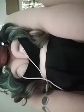 Snapshot of spunfoxxx chatting on 02-25-26, 07:47 spunfoxxx online show from 02-25-26, 07:47