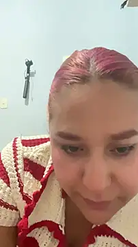 Kittysweet2001 online show from 05-09-26, 07:34