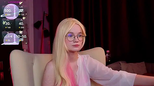 Snapshot of Kitty_smalltits chatting on 02-02-26, 04:22 Kitty smalltits online show from 02-02-26, 04:22