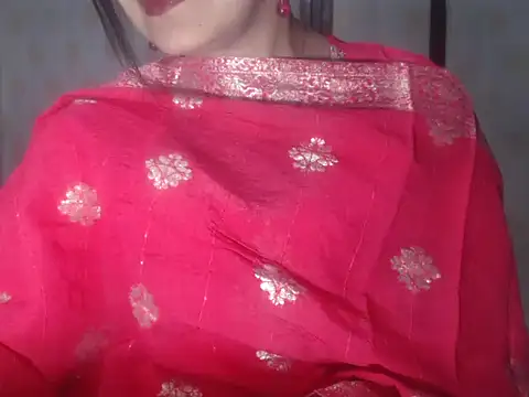 Hotronita123 online show from 01-14-26, 04:32