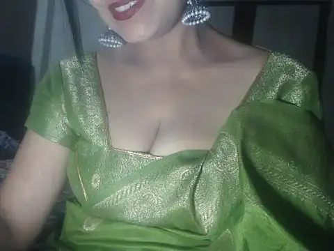 Hotronita123 online show from 04-20-26, 05:58
