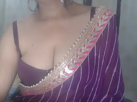 Hotronita123 online show from 03-12-26, 05:24