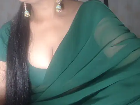 Hotronita123 online show from 12-17-25, 05:29