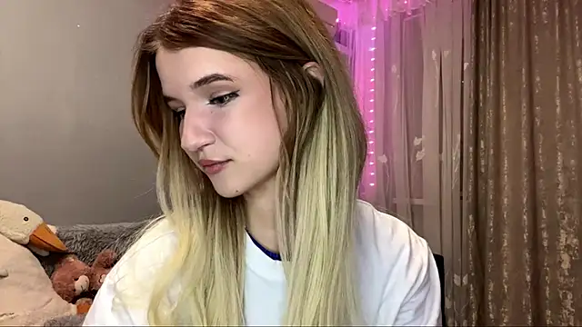 VikkiWittel online show from 11-29-25, 06:41