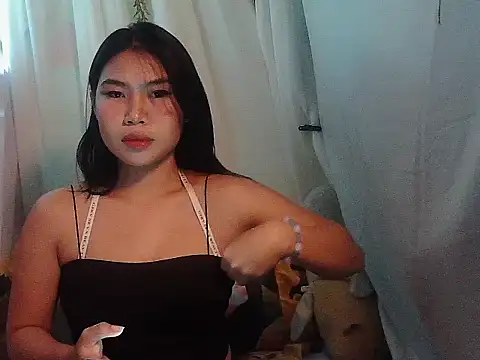 Allysonxx05 online show from 02-06-26, 03:13