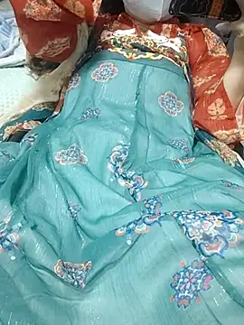 miniiceyya online show from 04-14-26, 05:40