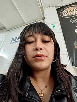 Snapshot of Mariana_eclipse chatting on 02-21-26, 12:40 Mariana eclipse online show from 02-21-26, 12:40