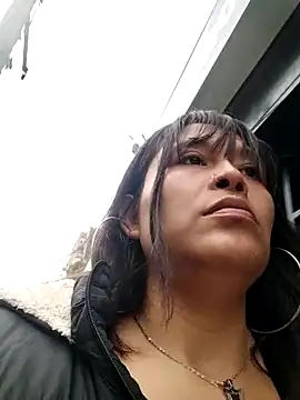 Snapshot of Mariana_eclipse chatting on 12-17-25, 12:21 Mariana eclipse online show from 12-17-25, 12:21