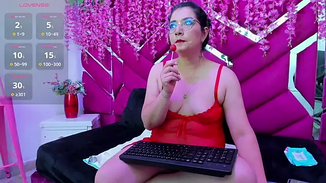 Alexa Sanz online show from 04-09-26, 07:53