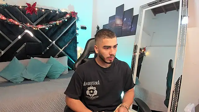 Franco banderas online show from 01-06-26, 12:53