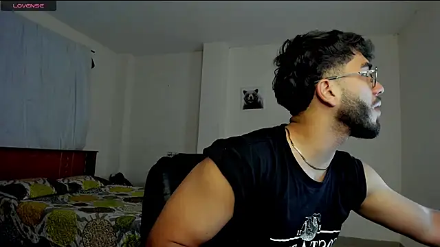 Franco banderas online show from 06-12-26, 01:58