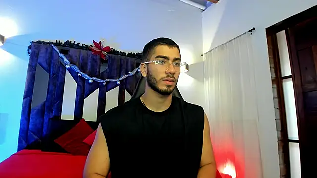 Franco banderas online show from 12-03-25, 03:22