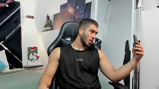 Franco banderas online show from 12-05-25, 12:48