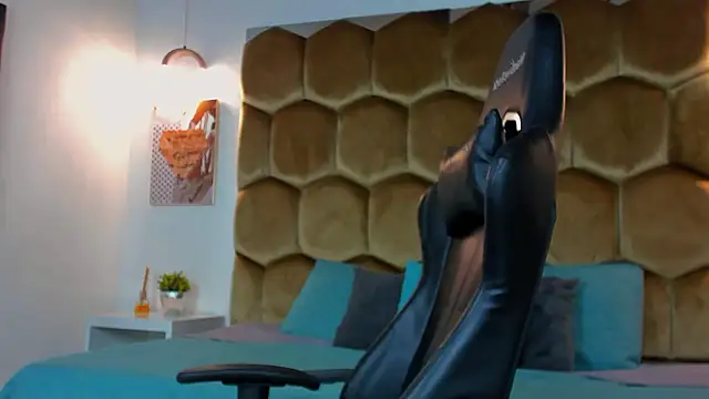 Franco banderas online show from 02-04-26, 09:26