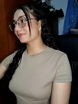 Gwen Sweet online show from 01-10-26, 01:01