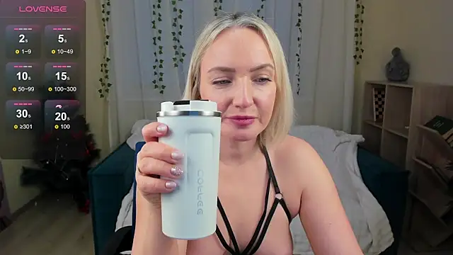 MonikaPinch  online show from 01-07-26, 04:28