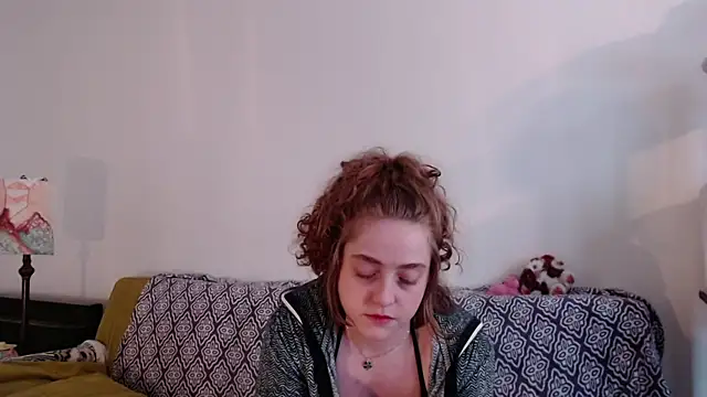 DeliaBlew online show from 01-17-26, 08:34