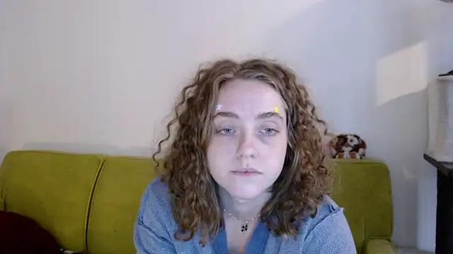 DeliaBlew online show from 12-17-25, 06:02