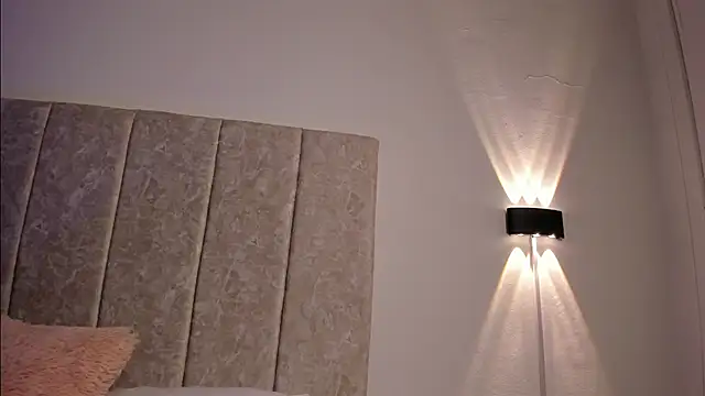 Scarlett Lee1 online show from 04-15-26, 07:58