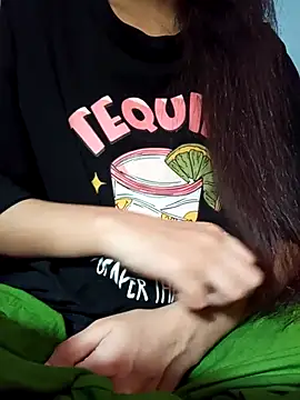 Snapshot of Nila-islam chatting on 02-11-26, 03:50 Nila-islam online show from 02-11-26, 03:50