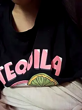 Snapshot of Nila-islam chatting on 02-10-26, 06:01 Nila-islam online show from 02-10-26, 06:01