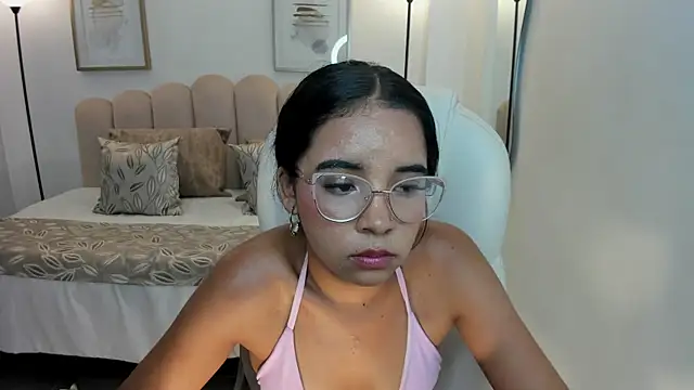 alana martiins online show from 06-21-26, 03:51