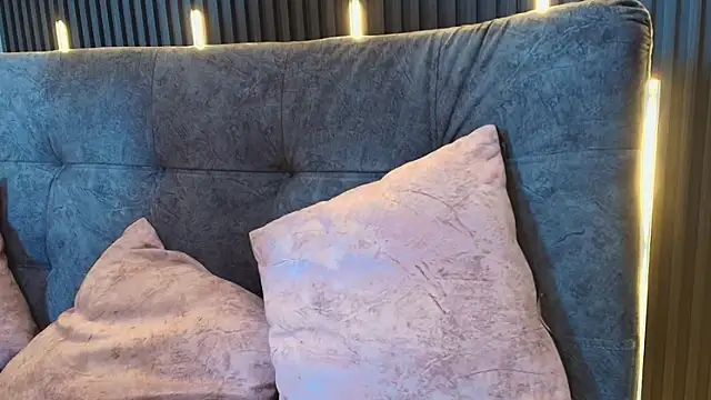 Snapshot of brunette_candyy_ chatting on 03-09-26, 01:14 brunette candyy online show from 03-09-26, 01:14