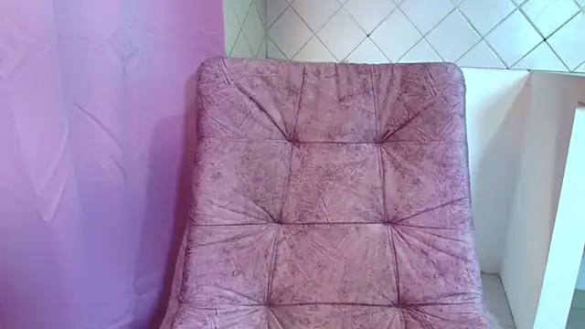 Snapshot of brunette_candyy_ chatting on 03-16-26, 01:48 brunette candyy online show from 03-16-26, 01:48